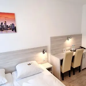 Adler Frankfurt Frankfurt nad Menem
