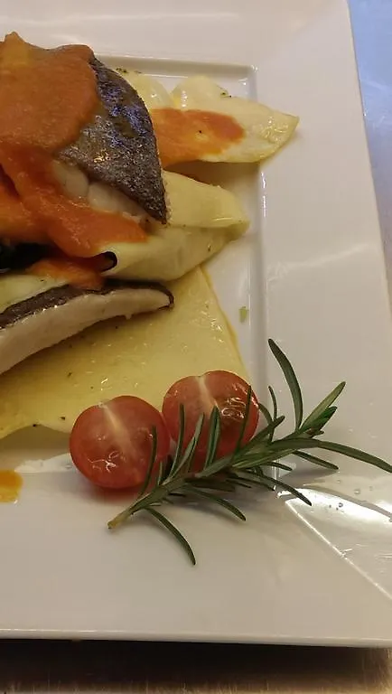 *** בית הארחה Windelsbach Gasthof Linden & Wildkraeuterhotel גרמניה